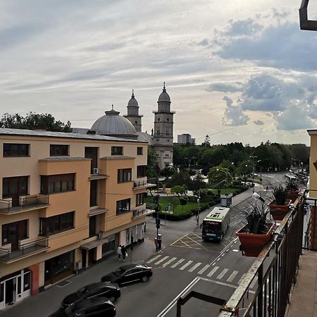 Bulevard Apartments Satu Mare Eksteriør billede